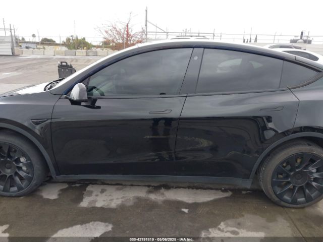 7SAYGDEE0NF508958 Tesla Model Y Long Range Dual Motor All-wheel Drive