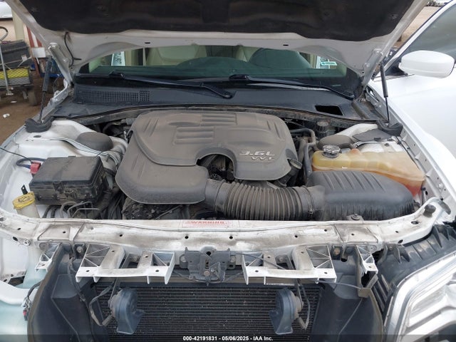 2C3CCAAG3EH380027 Chrysler 300