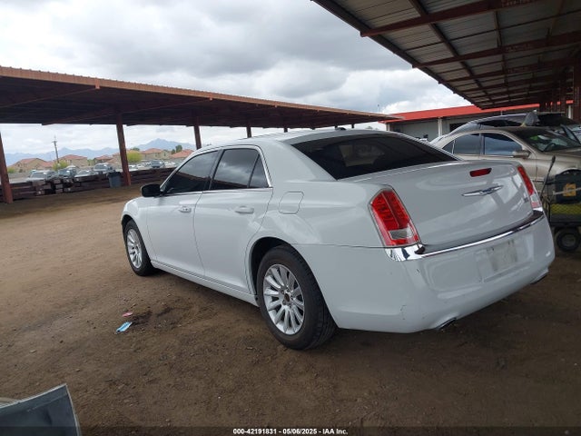 2C3CCAAG3EH380027 Chrysler 300