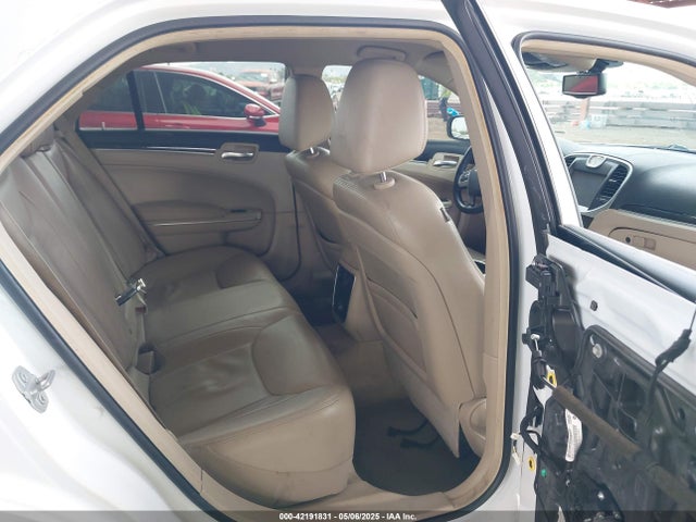 2C3CCAAG3EH380027 Chrysler 300
