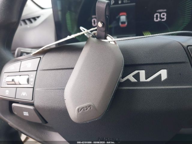 3KPFT4DE5SE019104 KIA K4 Lxs