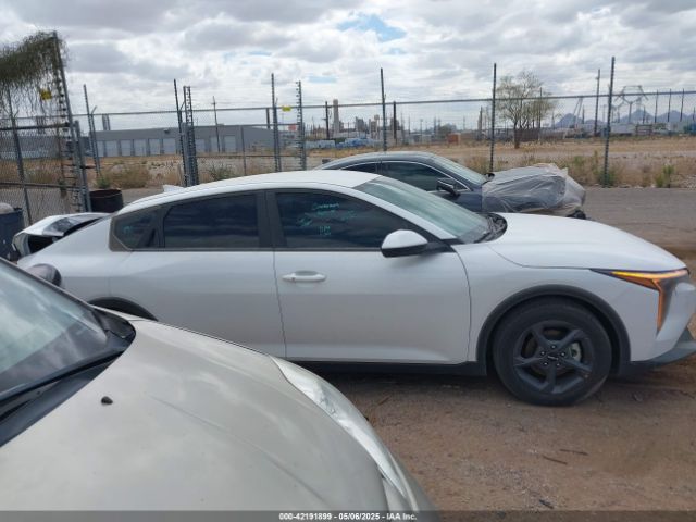 3KPFT4DE5SE019104 KIA K4 Lxs