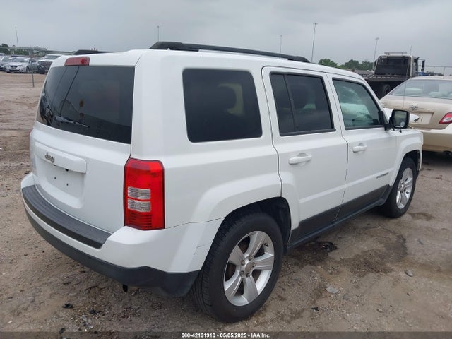 1C4NJPBB8FD149607 Jeep Patriot Sport