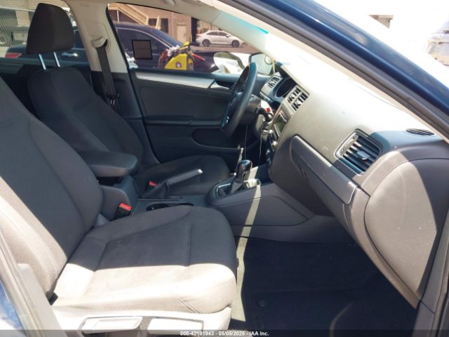 3VWD17AJ0FM258133 Volkswagen Jetta