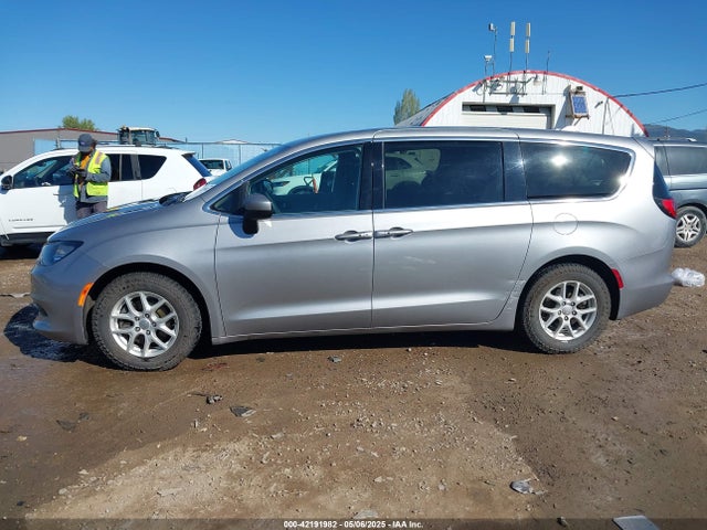 Chrysler Pacifica 2017 2C4RC1DG1HR505722 Image 14
