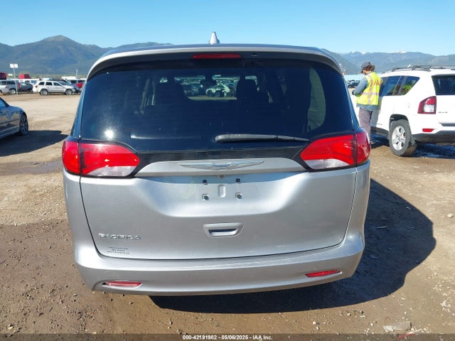 Chrysler Pacifica 2017 2C4RC1DG1HR505722 Image 16