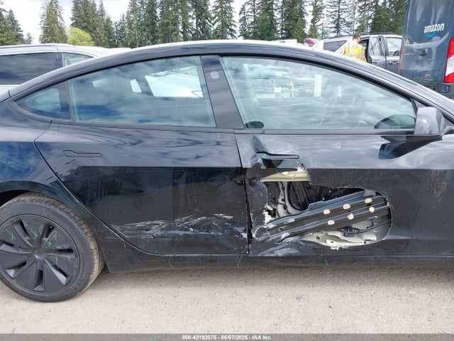2025 TESLA MODEL 3 5YJ3E1EA5SF890411 Photo 5