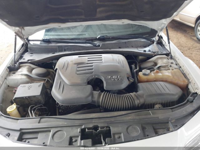 2C3CCAAG1EH379832 Chrysler 2014