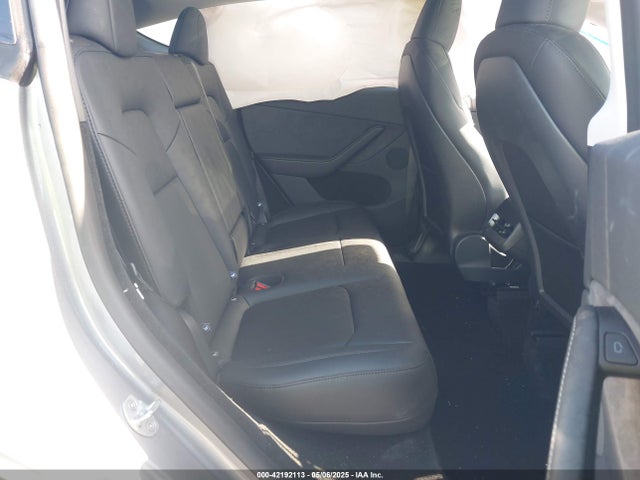 2025 TESLA MODEL Y 7SAYGDED6SA375445 Photo 7