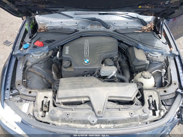 WBA8E5G30HNU43603 BMW 320i Xdrive