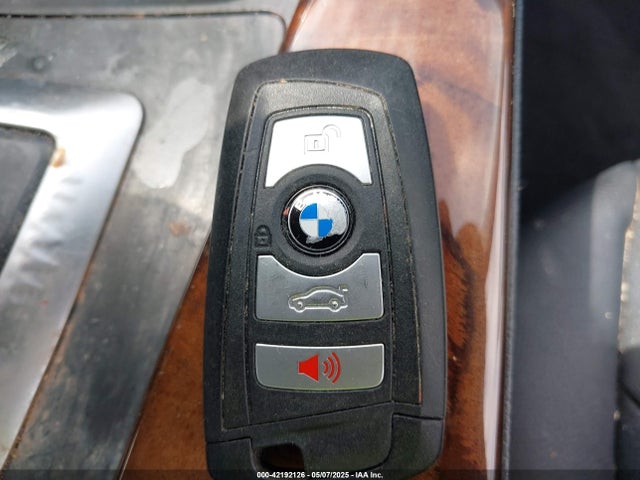 WBA8E5G30HNU43603 BMW 320i Xdrive