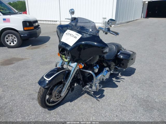 2010 HARLEY-DAVIDSON FLHX 1HD1KB413AB634775 Photo 1