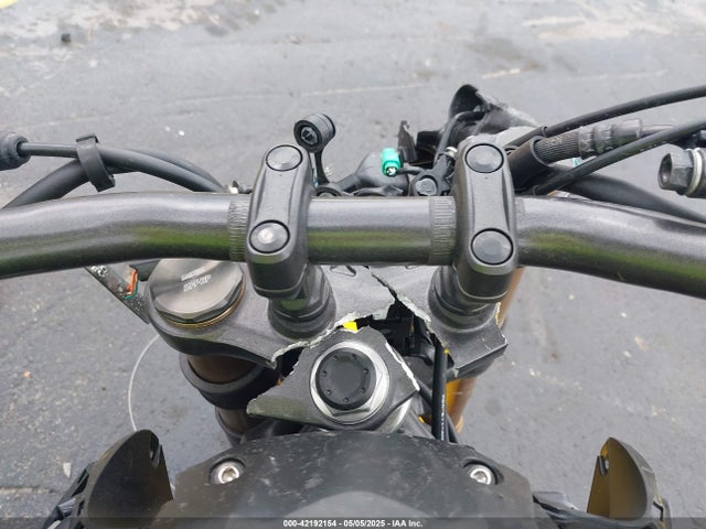 MLHNC5556S5500150 Honda Nc55e-1100001