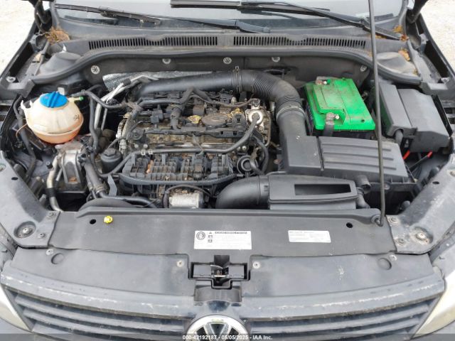 3VWD17AJ2EM387330 Volkswagen Jetta 1.8t Se