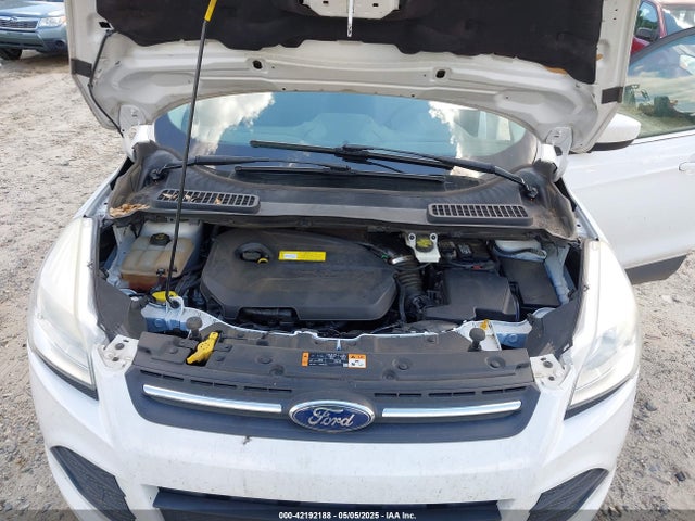 1FMCU0GXXGUA64789 Ford ESCAPE SE