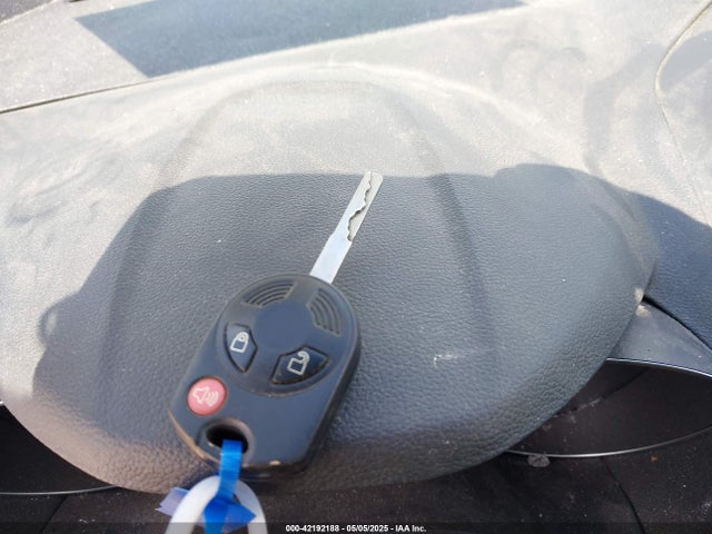 1FMCU0GXXGUA64789 Ford ESCAPE SE