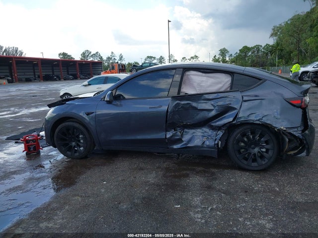Tesla Model Y Rwd 2023 7SAYGDED0PF947510 Image 14