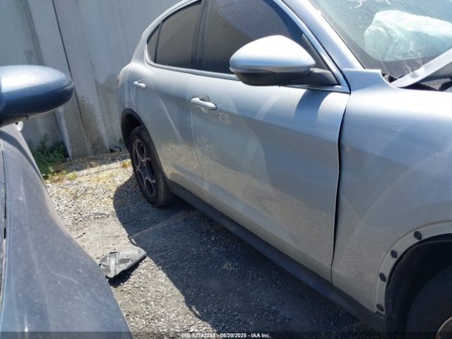 ZASFAKAN1J7B89142 Alfa Romeo Stelvio Awd