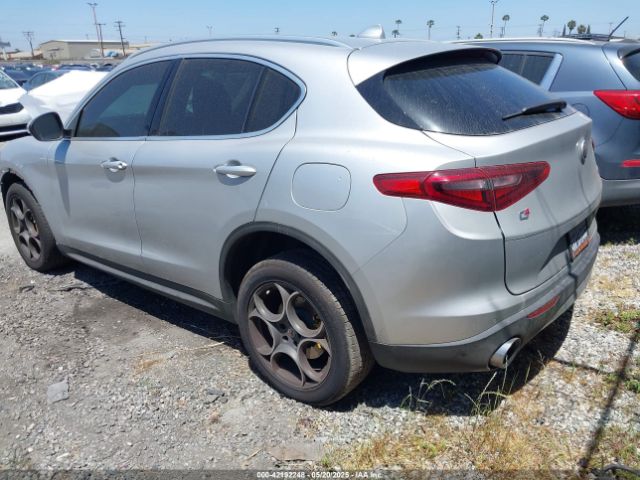 ZASFAKAN1J7B89142 Alfa Romeo Stelvio Awd