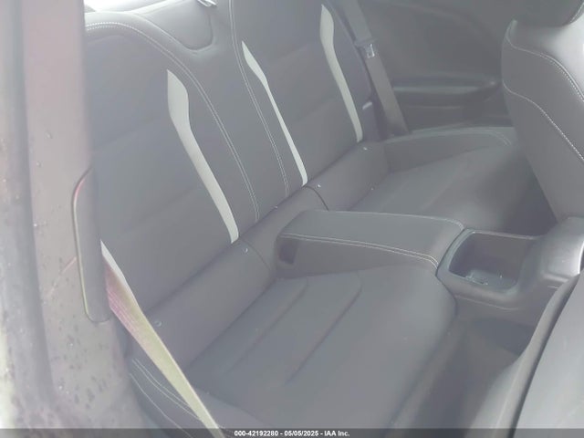 1G1FB1RXXH0179842 Chevrolet Camaro 1lt