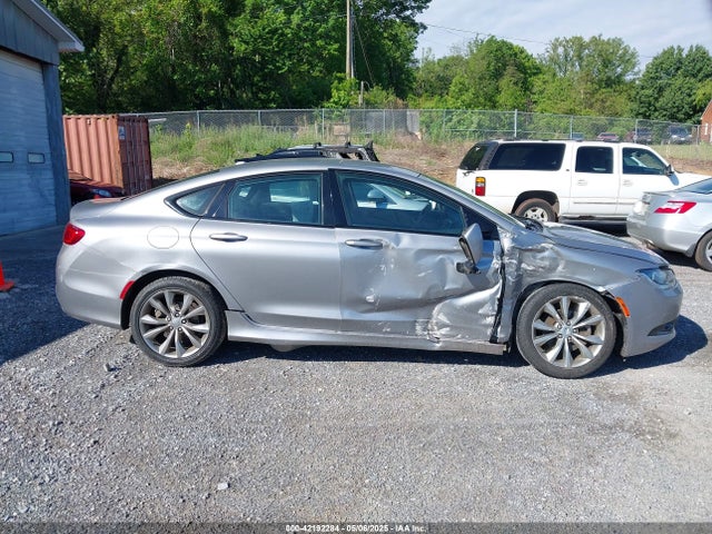 1C3CCCBB0GN144833 Chrysler 200 S