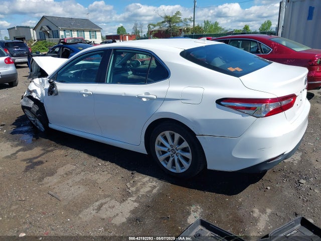 4T1B11HK2KU187475 Toyota CAMRY LE