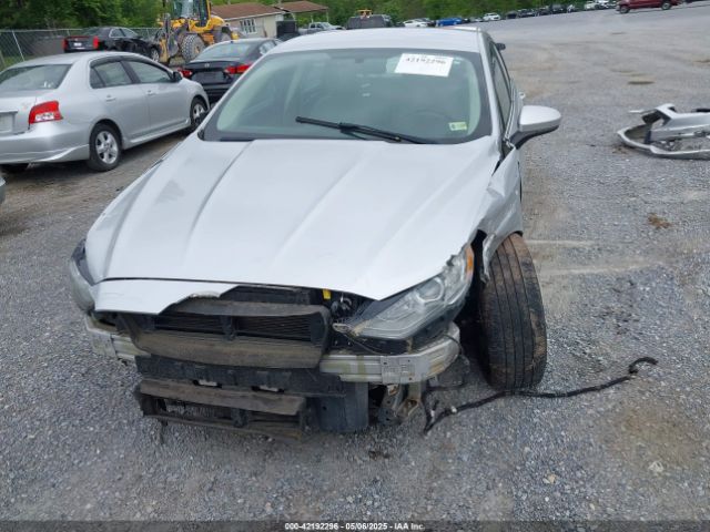 3FA6P0HD8HR126511 Ford FUSION SE