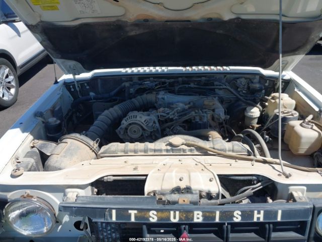 1990 MITSUBISHI MONTERO JA4GJ31S0LJ009870 Photo 9
