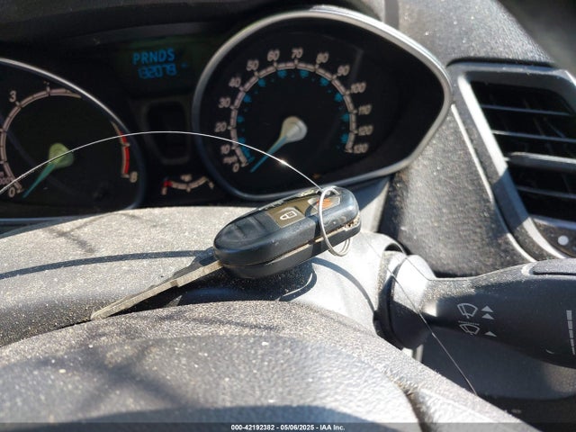 3FADP4EJ9FM217130 Ford FIESTA SE