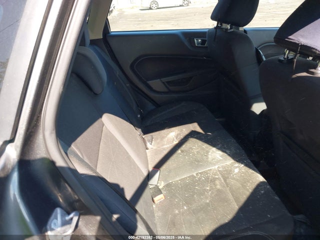 3FADP4EJ9FM217130 Ford FIESTA SE