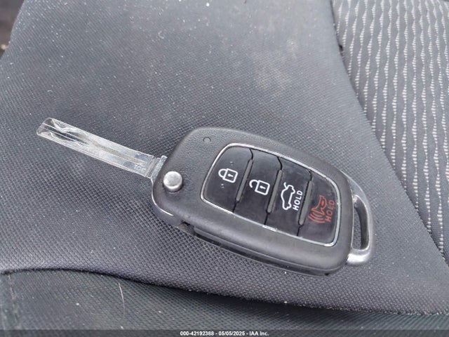 5NPE24AF0KH771140 Hyundai SONATA SE