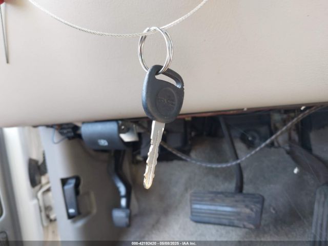 2001 GMC YUKON XL 1500 3GKEC16T81G156387 Photo 10