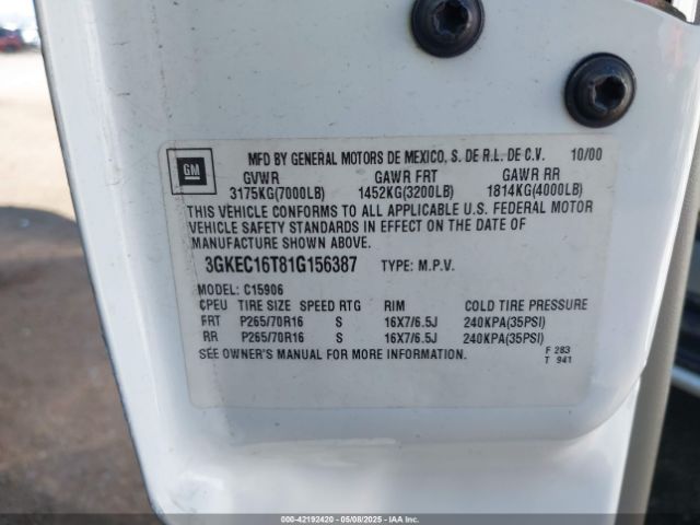 2001 GMC YUKON XL 1500 3GKEC16T81G156387 Photo 8