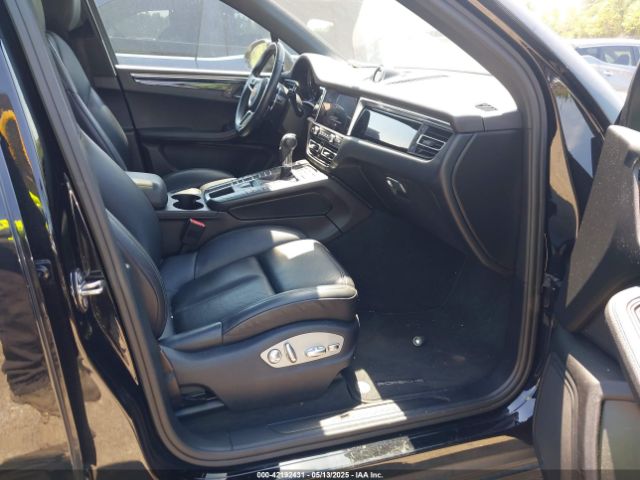 2020 PORSCHE MACAN WP1AA2A59LLB11865 Photo 4