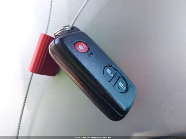JTDKN3DU2F0471844 Toyota Prius Two