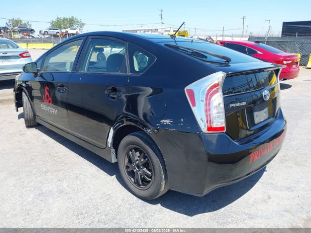 JTDKN3DU2F0471844 Toyota Prius Two