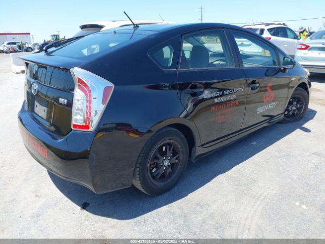 JTDKN3DU2F0471844 Toyota Prius Two