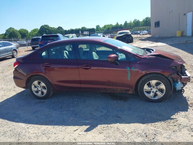 42192466 :رقم المزاد ، 2HGFB2F51FH557167 vin ، 2015 Honda Civic Lx مزاد بيع