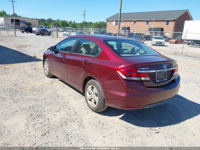 42192466 :رقم المزاد ، 2HGFB2F51FH557167 vin ، 2015 Honda Civic Lx مزاد بيع