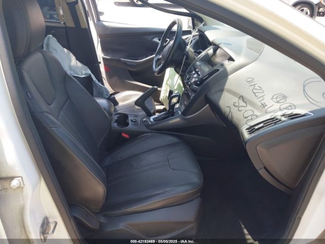1FADP3N26EL422410 Ford Focus Titanium