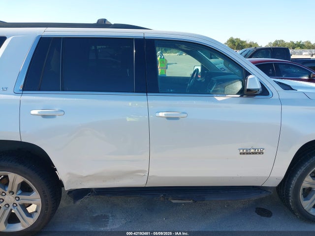 1GNSCBKC7JR101043 Chevrolet Tahoe Lt