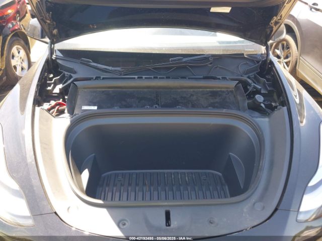 2022 TESLA MODEL Y 7SAYGDEE4NA006645 Photo 9