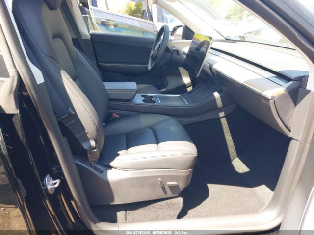 2022 TESLA MODEL Y 7SAYGDEE4NA006645 Photo 4