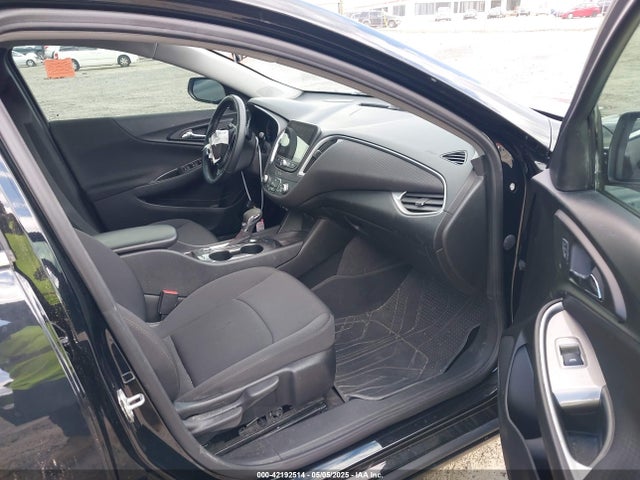 1G1ZG5ST6PF142313 Chevrolet Malibu Fwd Rs