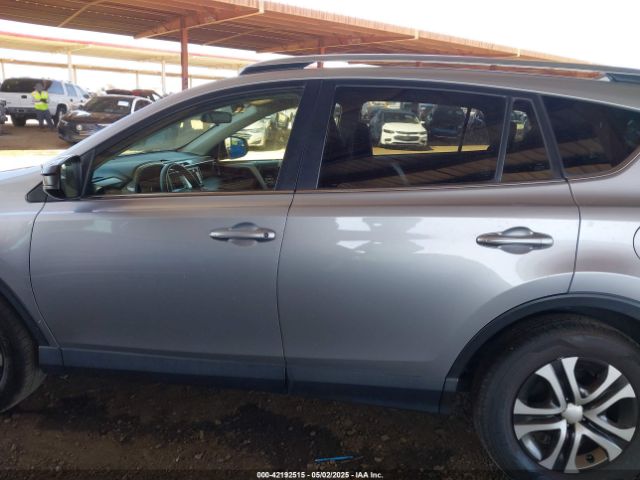 JTMZFREV6JJ191286 Toyota RAV4 LE