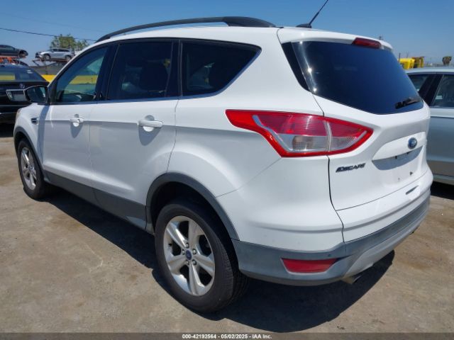 1FMCU0GX2GUA55309 Ford ESCAPE SE