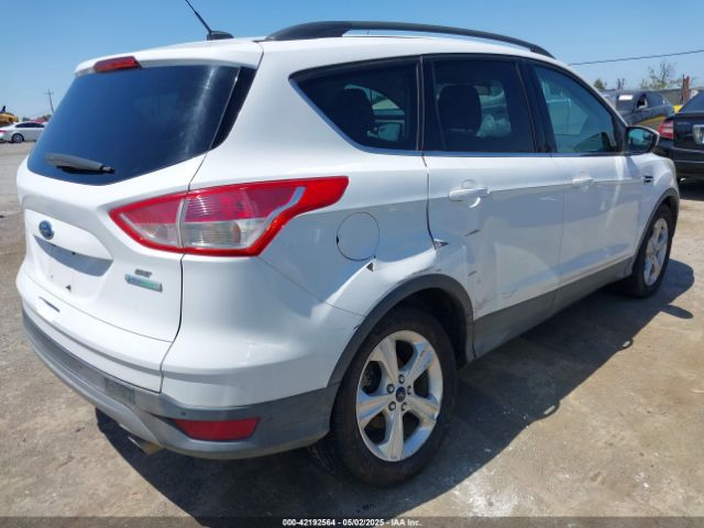 1FMCU0GX2GUA55309 Ford ESCAPE SE