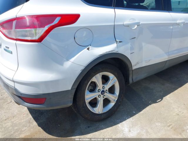 1FMCU0GX2GUA55309 Ford ESCAPE SE