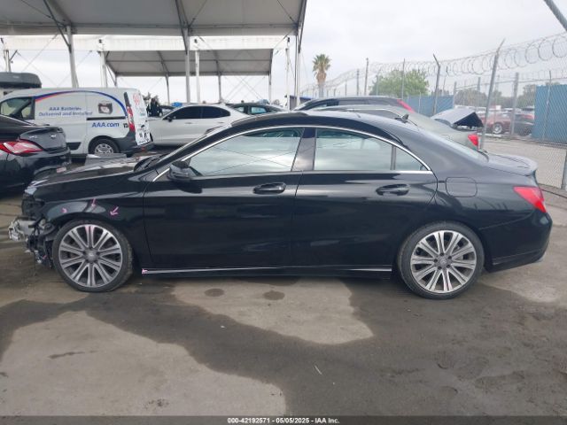 WDDSJ4EB7HN430927 Mercedes-Benz CLA 250