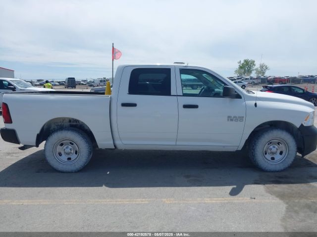 1C6RR7KG1HS820322 RAM 1500 Tradesman  4x4 5'7 Box